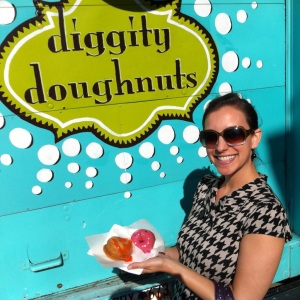 Follow me to Diggity Doughnuts and other vegan- and veg-friendly Charleston locales!